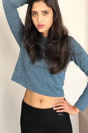 Genuine Service Call Girl Isha Maharani Bagh