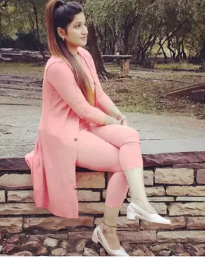 Cheap Price And Genuine Call Girl Menka Gurgaon Sector 91