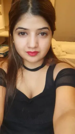 Call Girl Lakshita Noida Sector 107 Low Price
