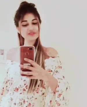 Vip And Independant Call Girl Ishani Faridabad Sector 84