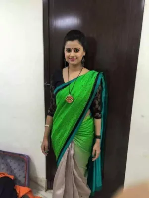 Low Price Call Girl Somya Noida Sector 133