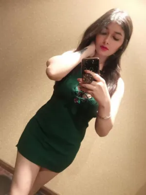 Myself Roshni Sharma Call Girls Service Available