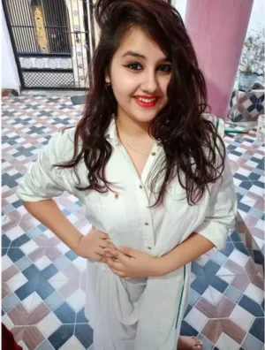 Vanshika East Delhi Call Girl Low Price