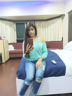 Genuine Low Price Call Girl Aakriti Faridabad Sector 74